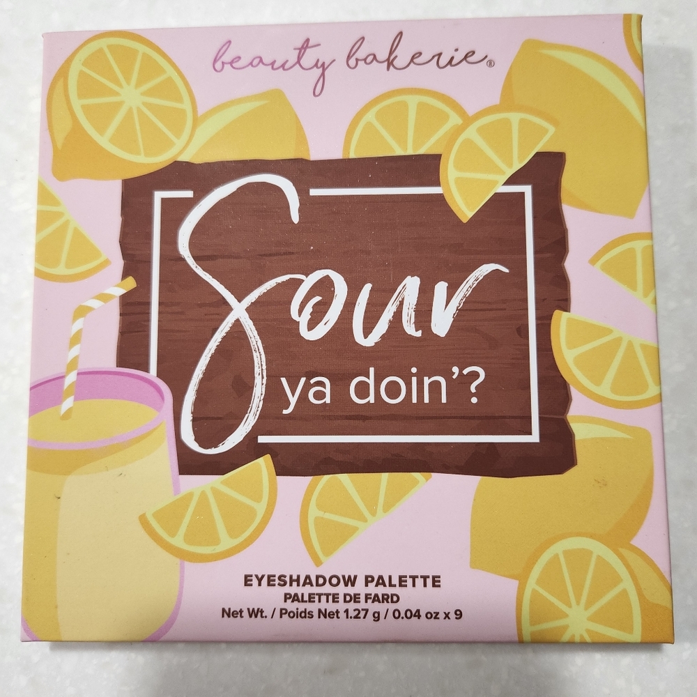 BEAUTY Bakeries Sour ya doin'? Eyeshadow palette